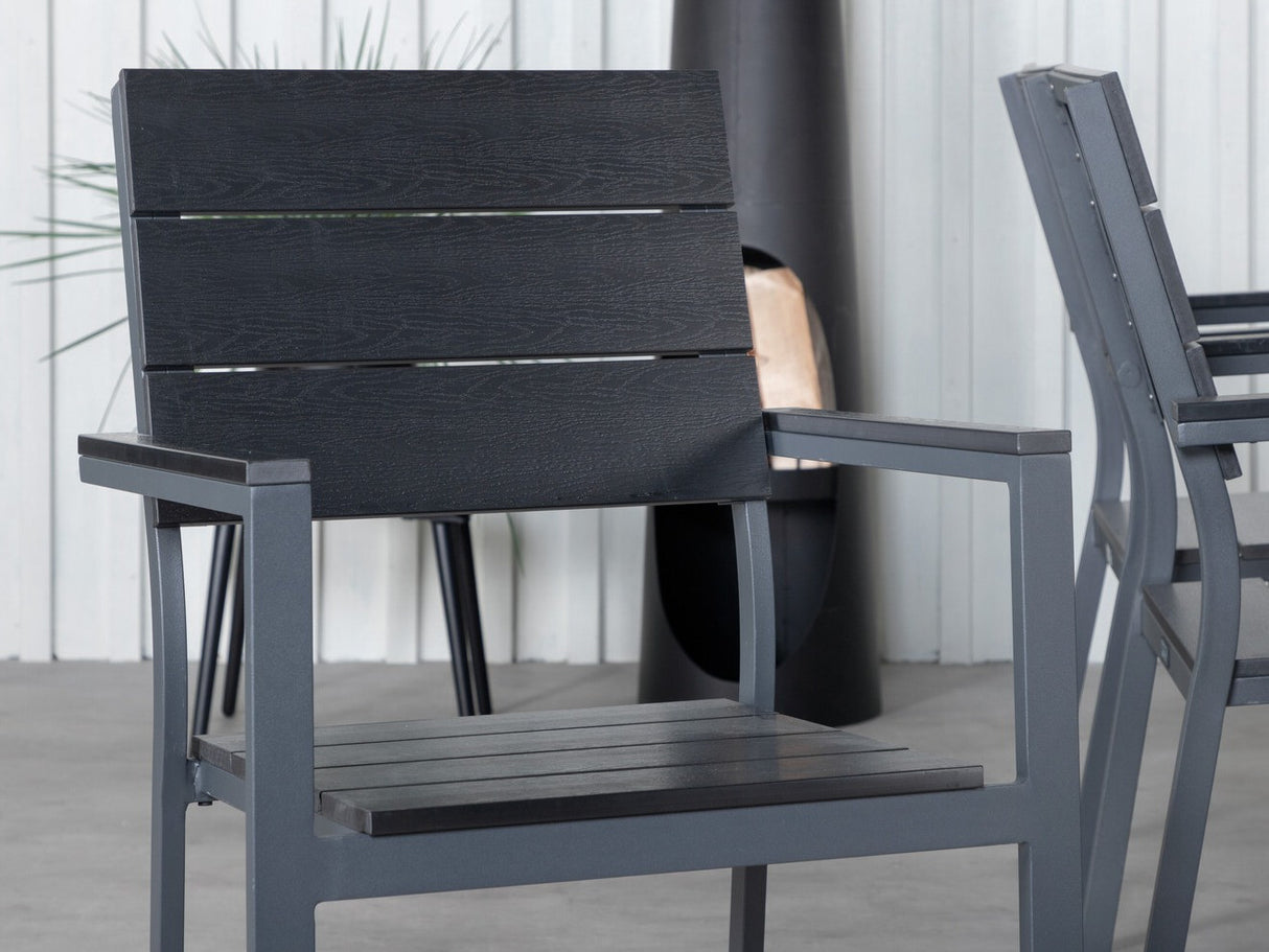 Galds un krēslu komplekts 440445