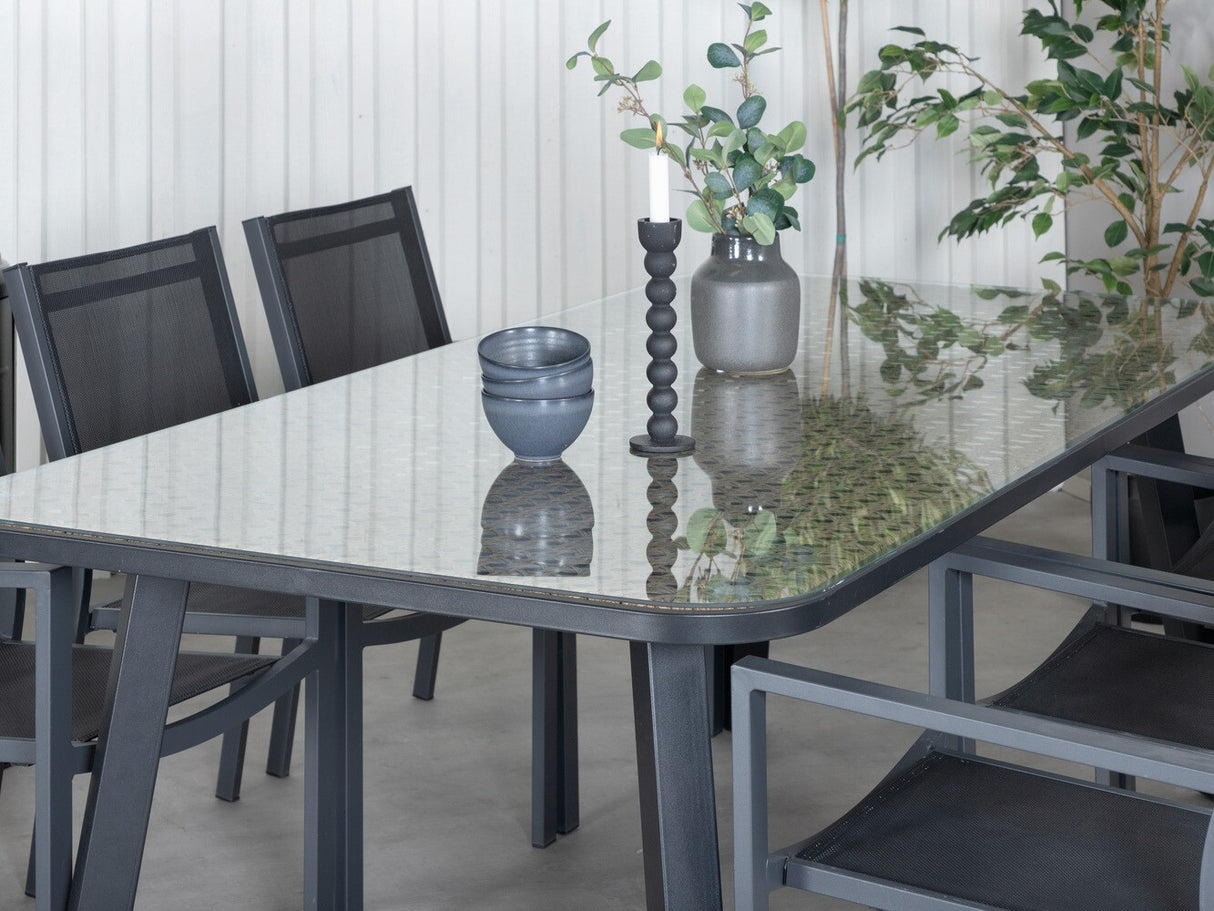 Galds un krēslu komplekts 272687