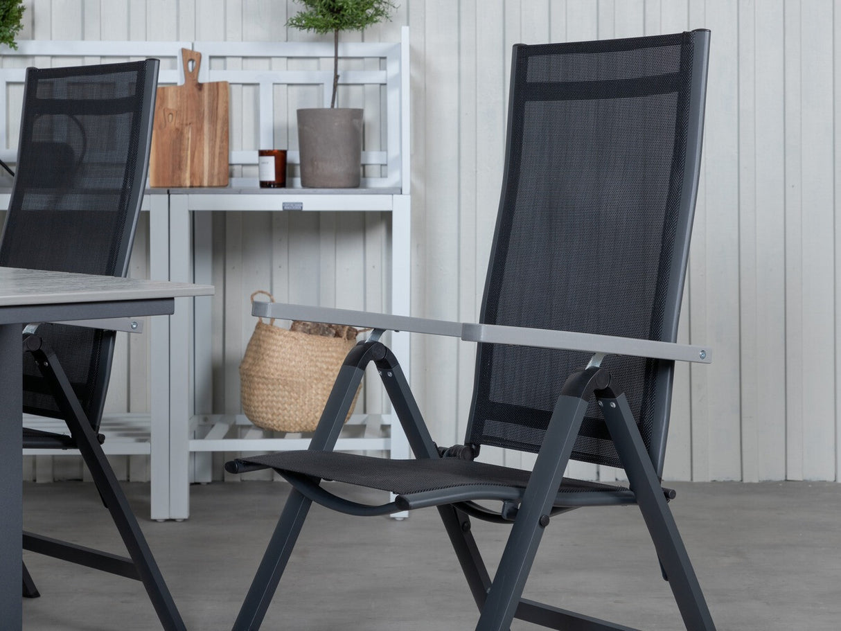 Galds un krēslu komplekts 271100