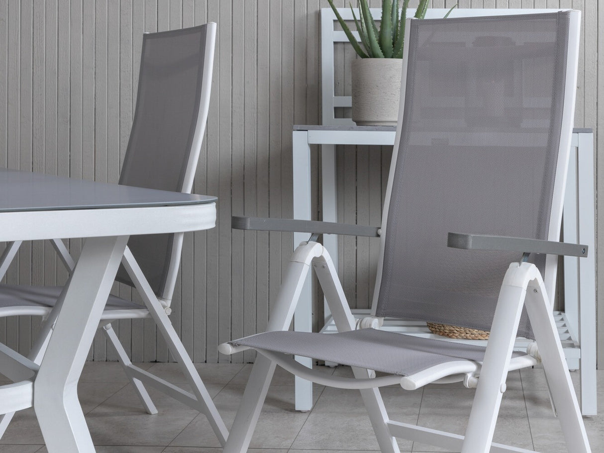 Galds un krēslu komplekts 281611