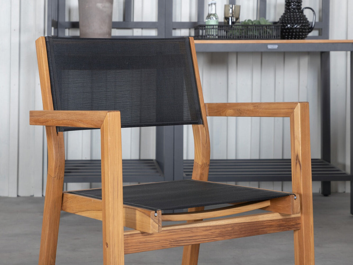 Galds un krēslu komplekts 440569