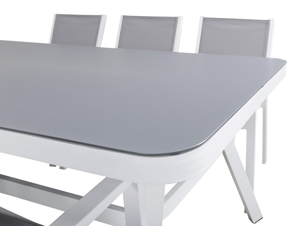 Galds un krēslu komplekts 440634