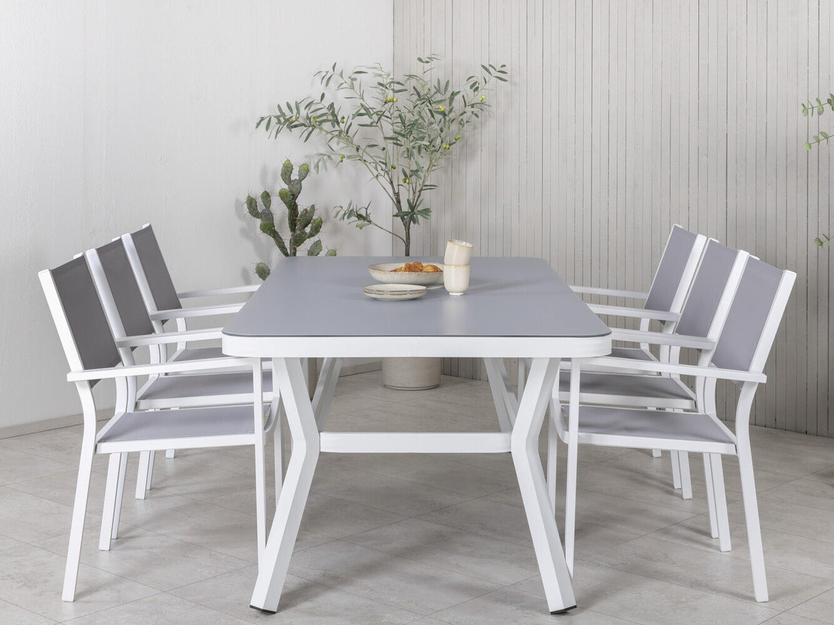 Galds un krēslu komplekts 440634