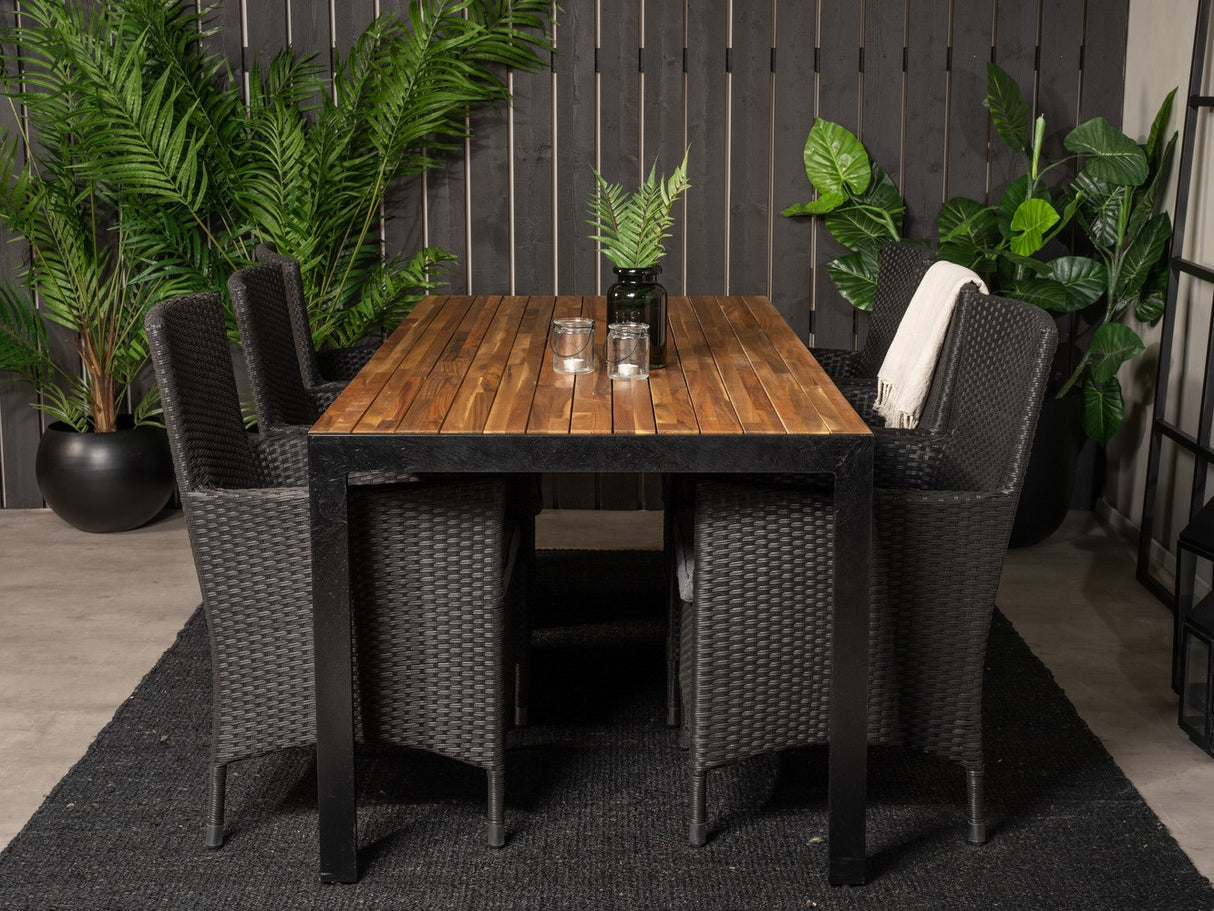 Galds un krēslu komplekts 440783