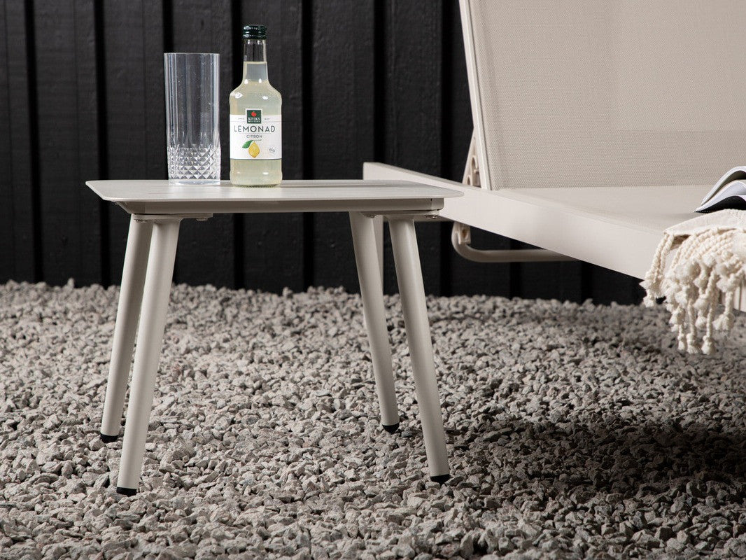 Dārza galdiņš 439777