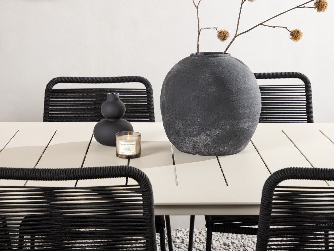 Galds un krēslu komplekts 483661