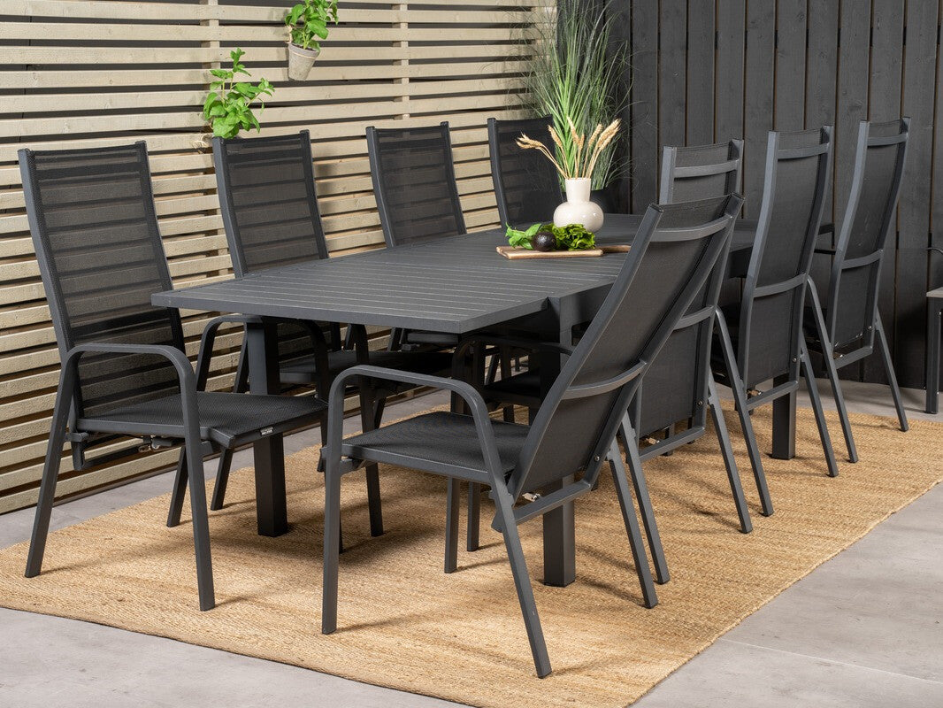 Galds un krēslu komplekts 484126