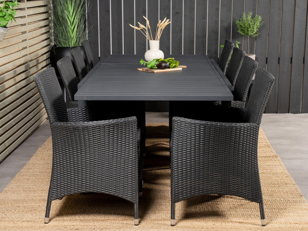 Galds un krēslu komplekts 484127