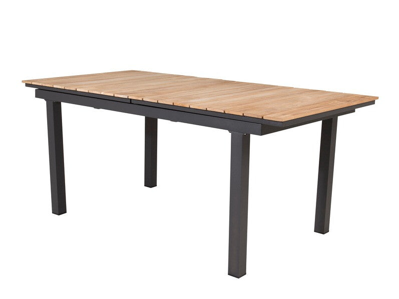 Galds un krēslu komplekts 484326