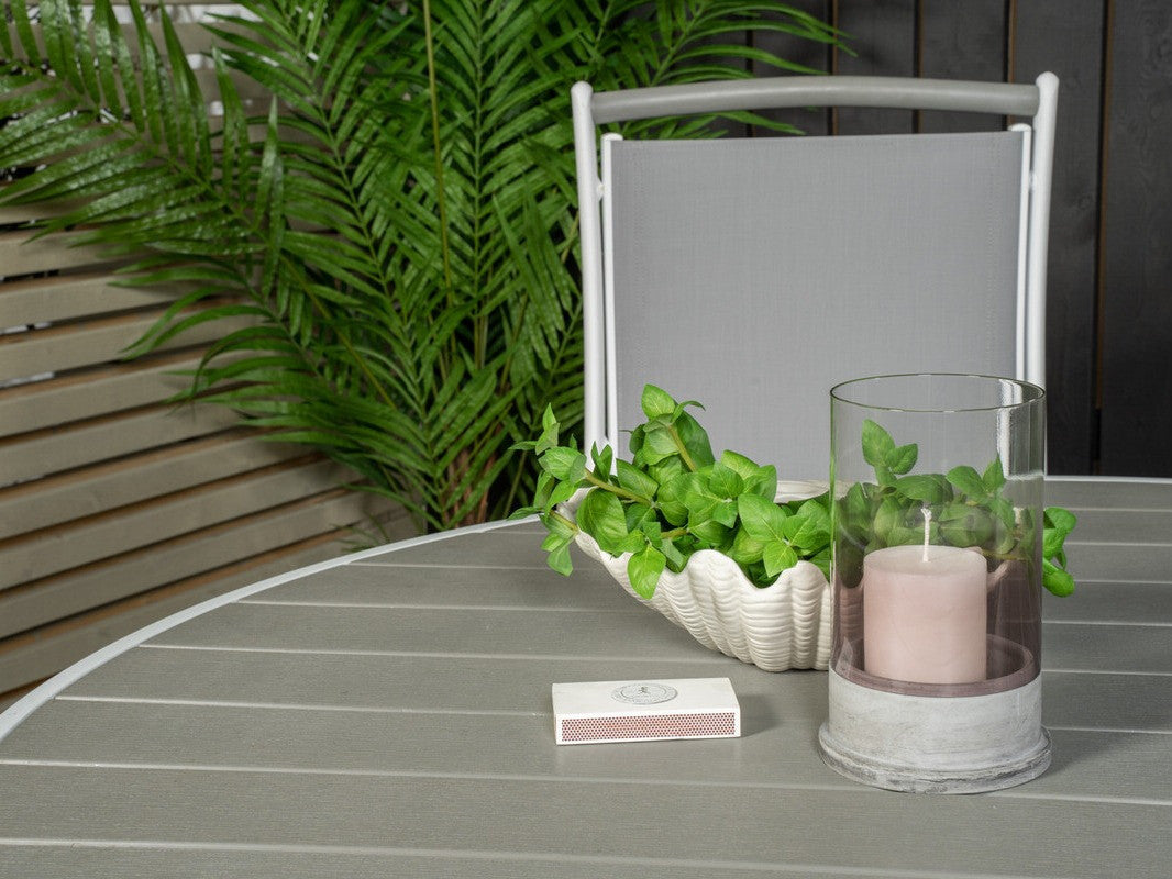 Galds un krēslu komplekts 484515