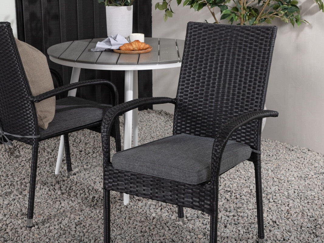 Galds un krēslu komplekts 485394