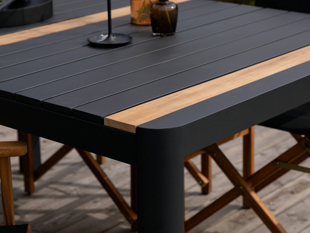 Galds un krēslu komplekts 495718