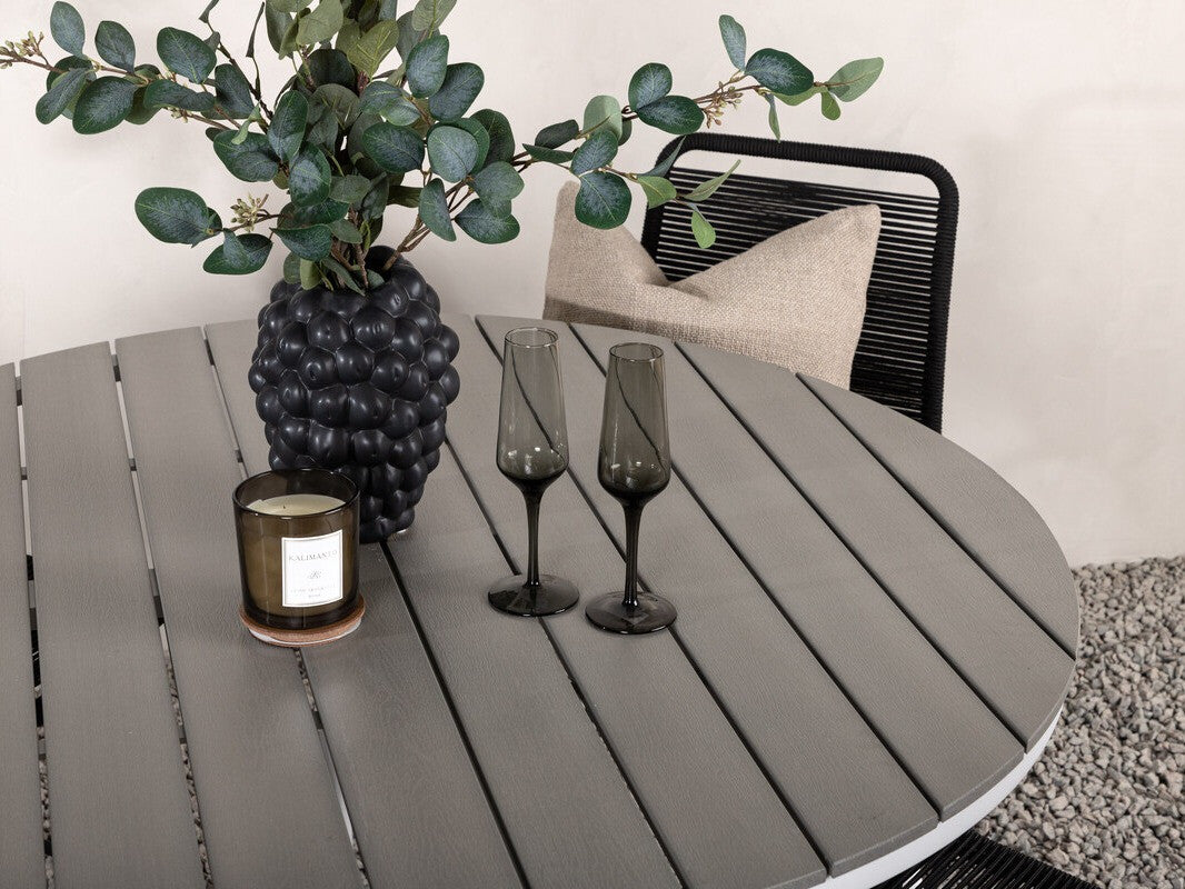 Galds un krēslu komplekts 496405