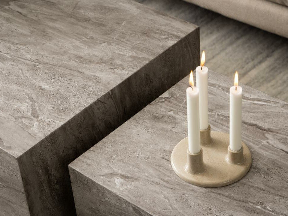 Žurnālu galdiņu komplekts 500451