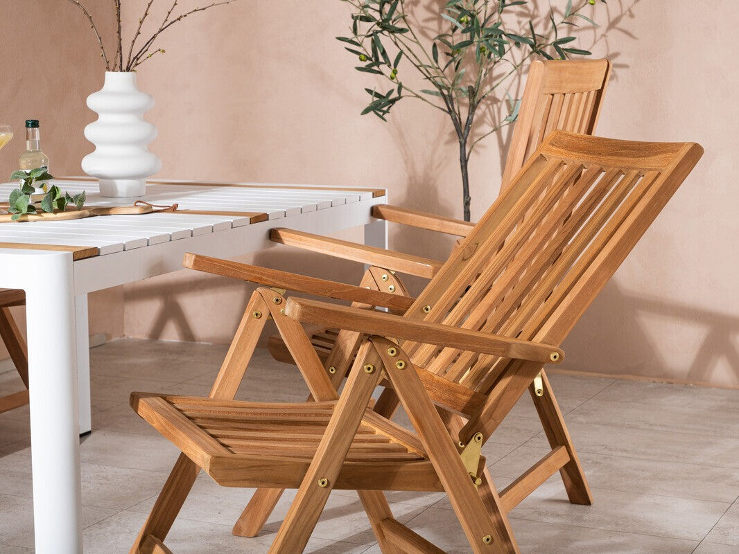 Galds un krēslu komplekts 500530