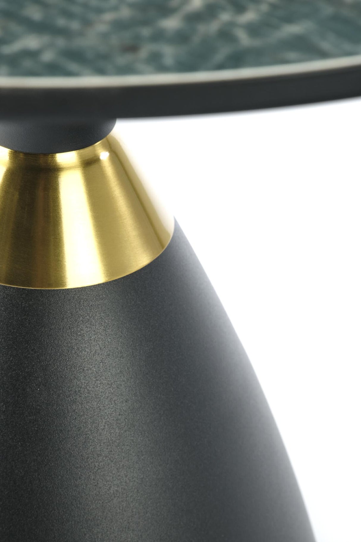 Žurnālu galdiņš 505555