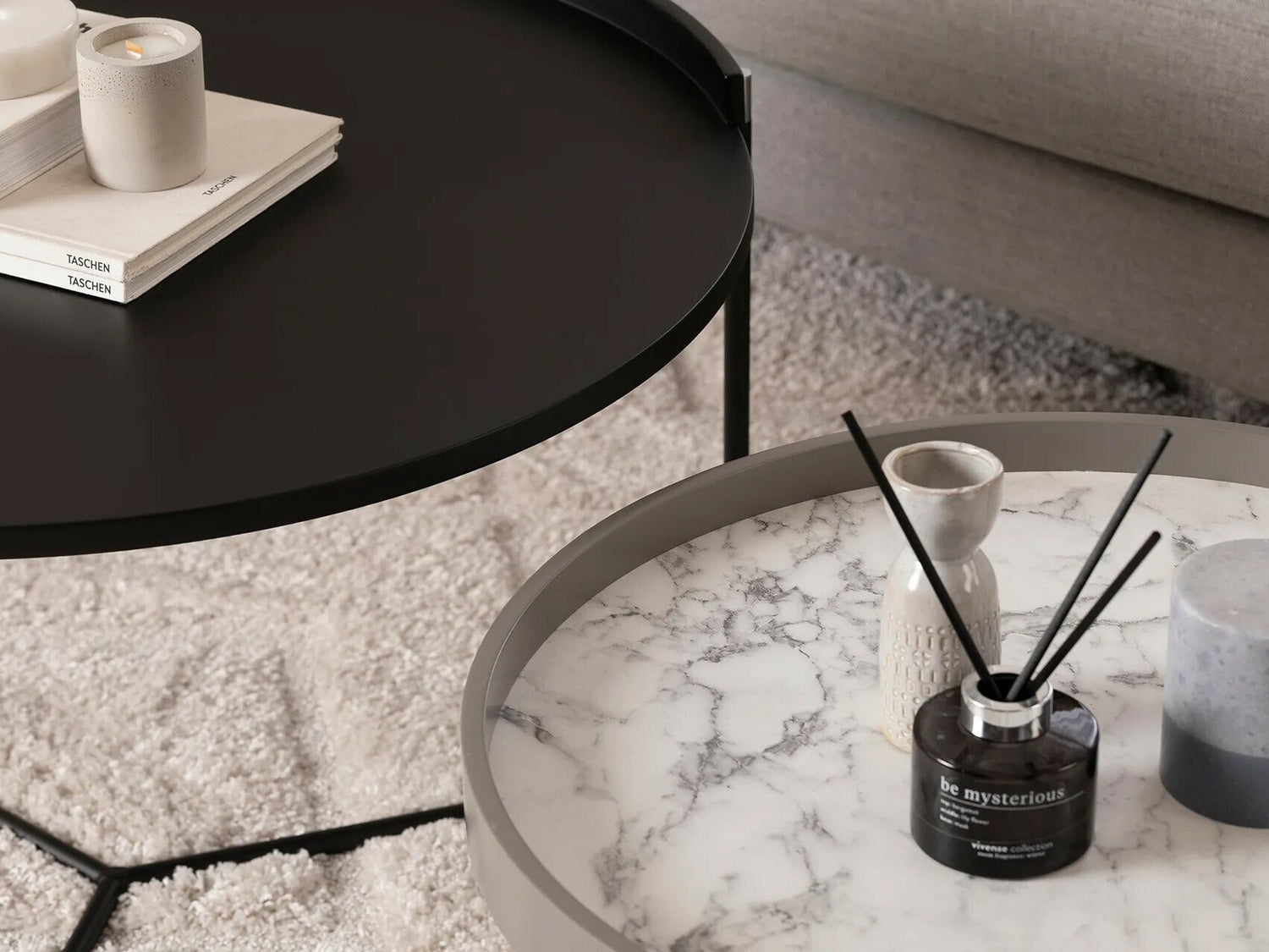 Žurnālu galdiņu komplekts 549809