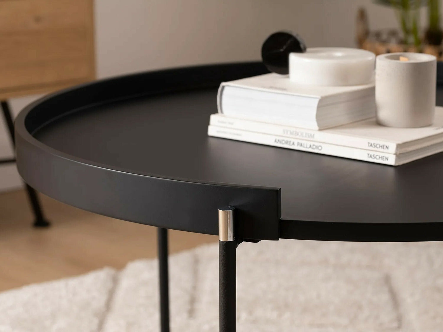 Žurnālu galdiņu komplekts 549809