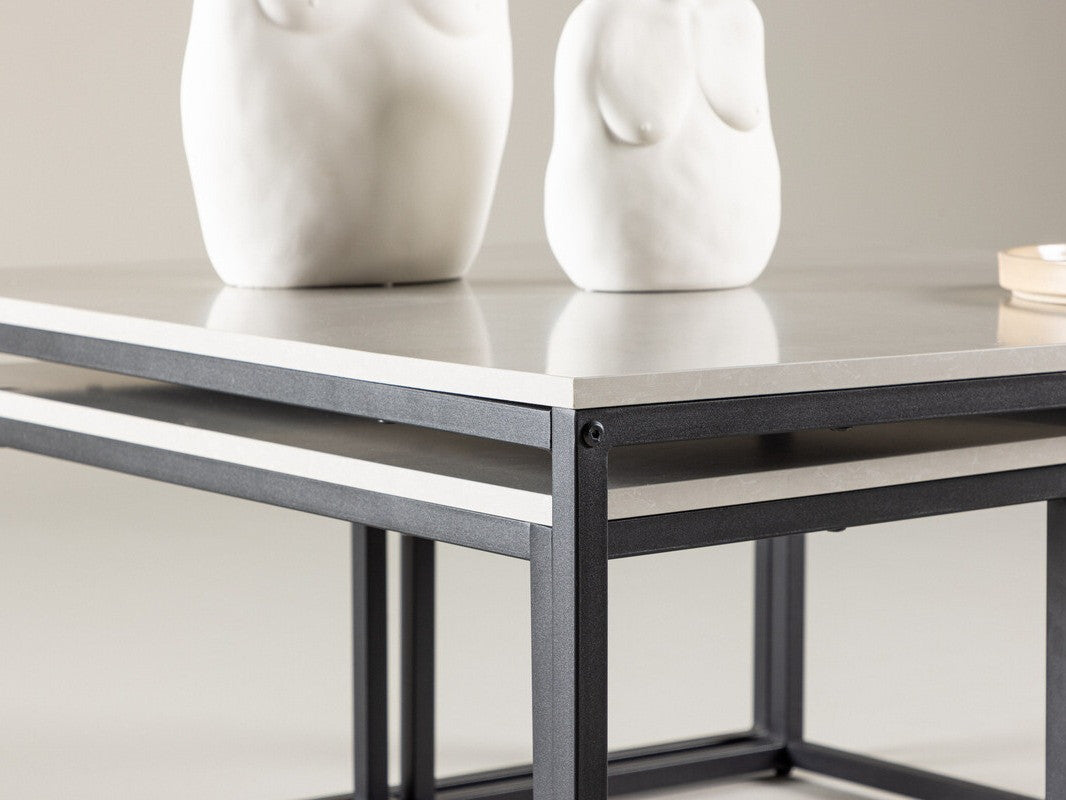 Žurnālu galdiņu komplekts 559525