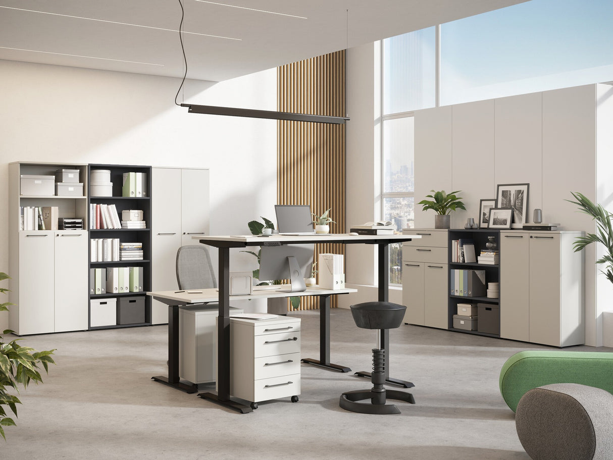 Rakstāmgalds ar regulējamu augstumu 555273