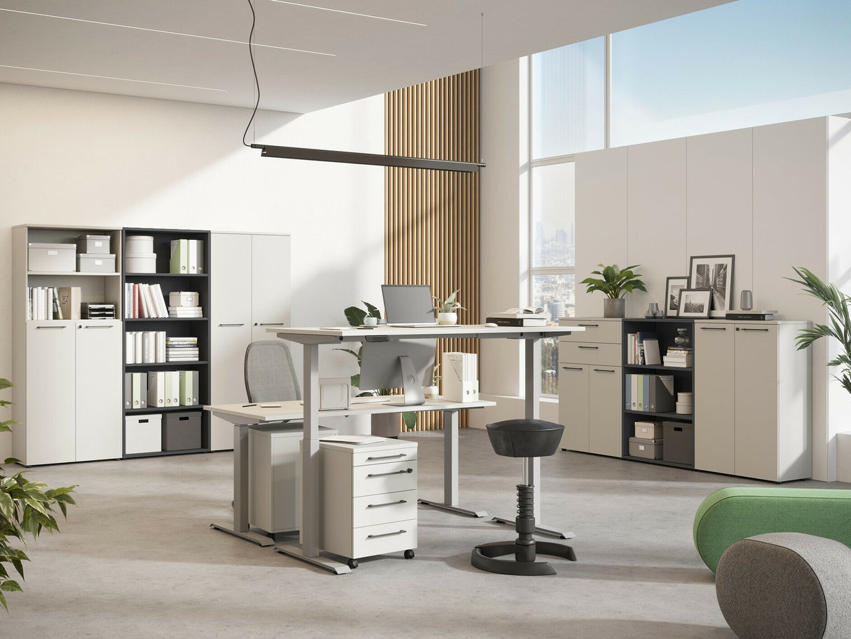 Rakstāmgalds ar regulējamu augstumu 555273