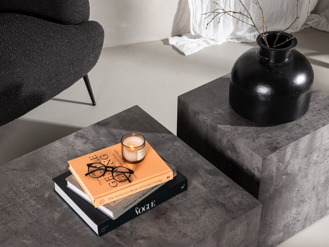 Žurnālu galdiņu komplekts 567116