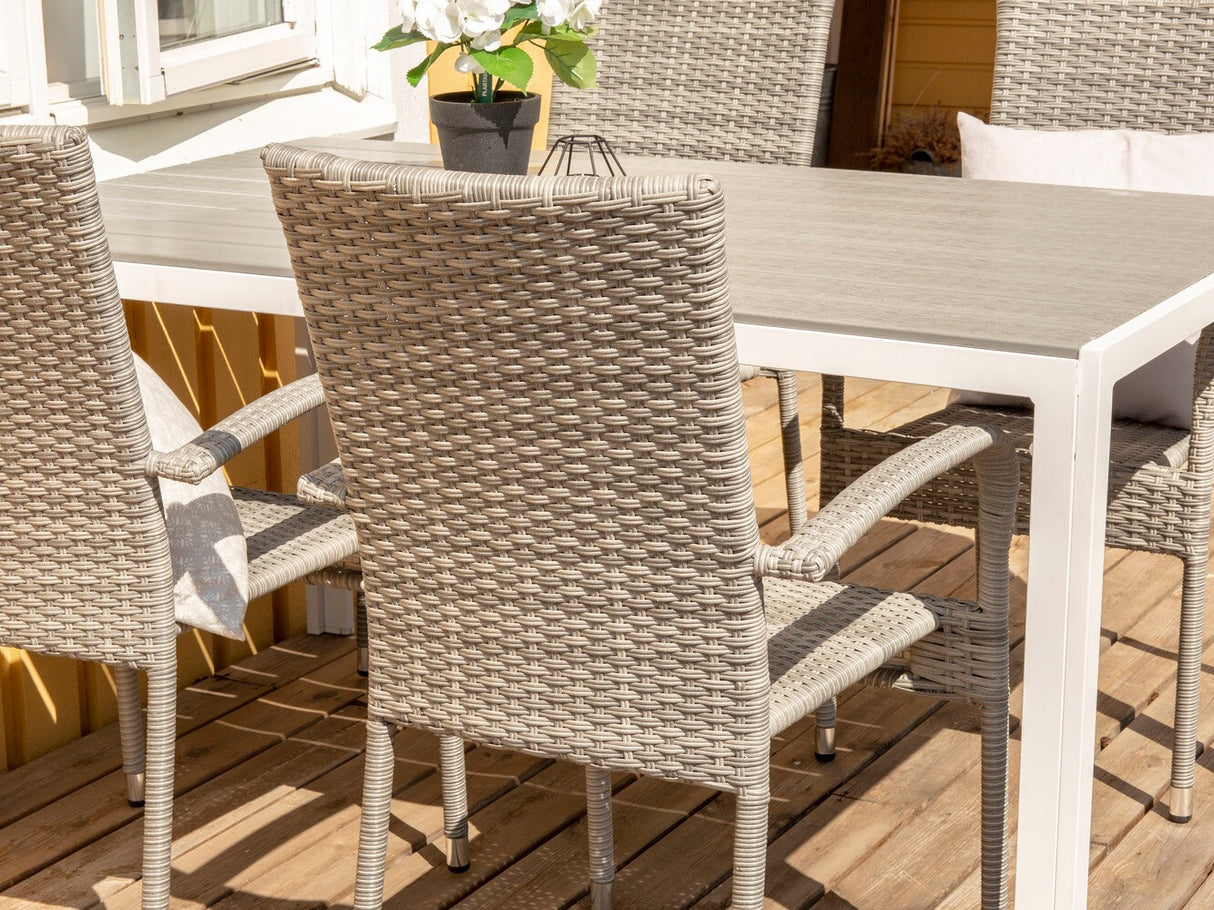 Galds un krēslu komplekts 576864