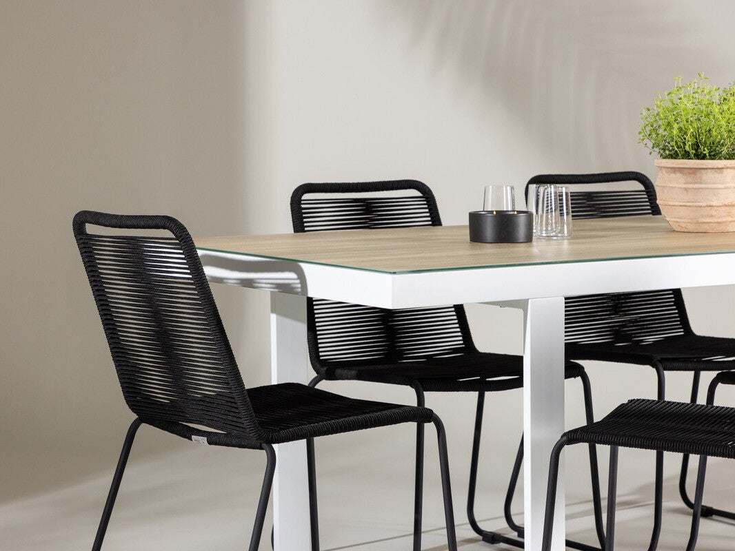 Galds un krēslu komplekts 576890