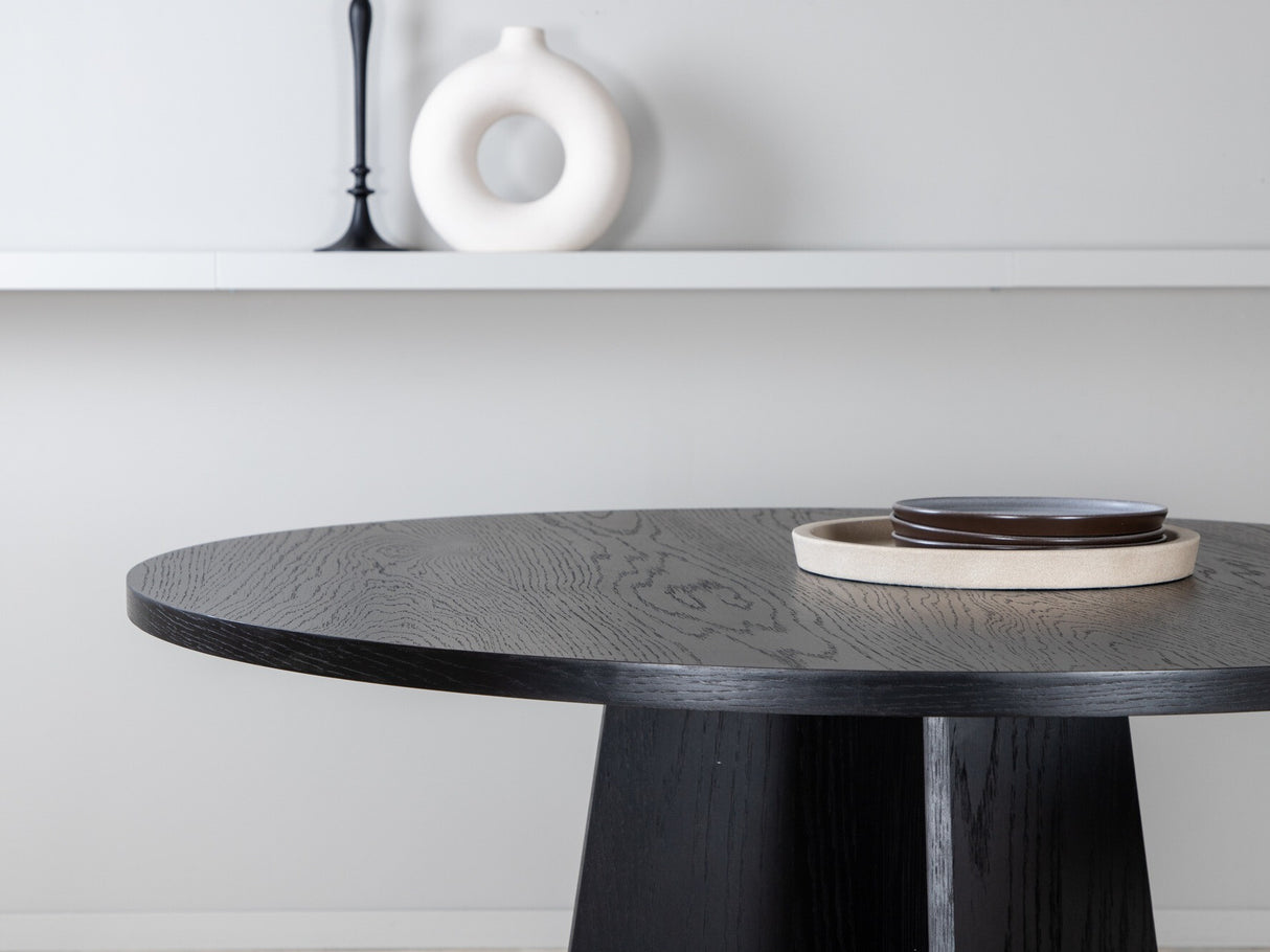 Galds 549973 3908574