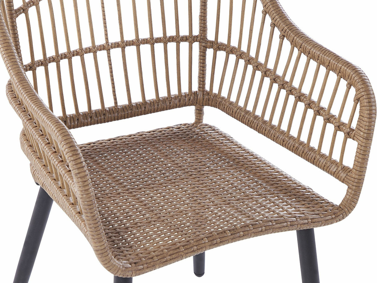 Galds un krēslu komplekts 582707