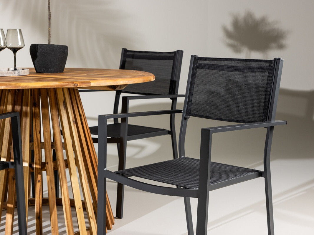 Galds un krēslu komplekts 586506