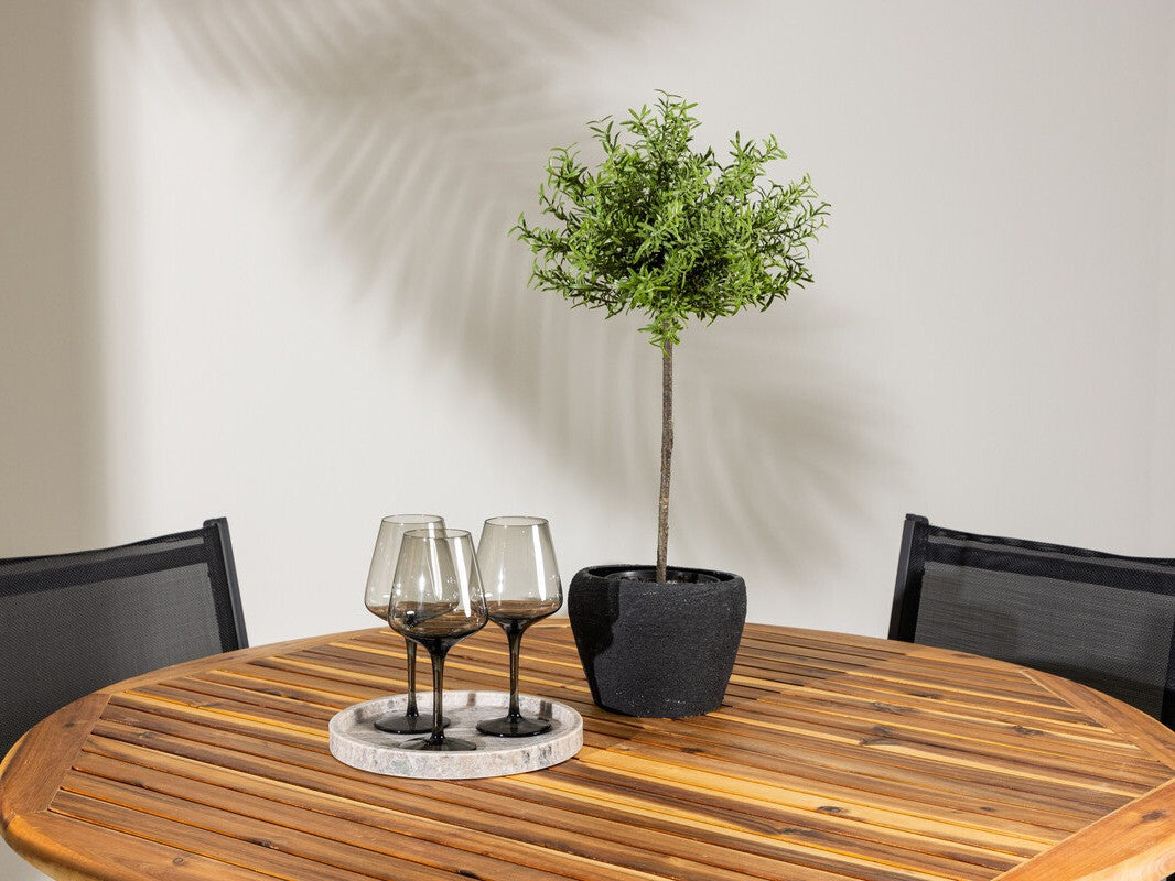 Galds un krēslu komplekts 586506