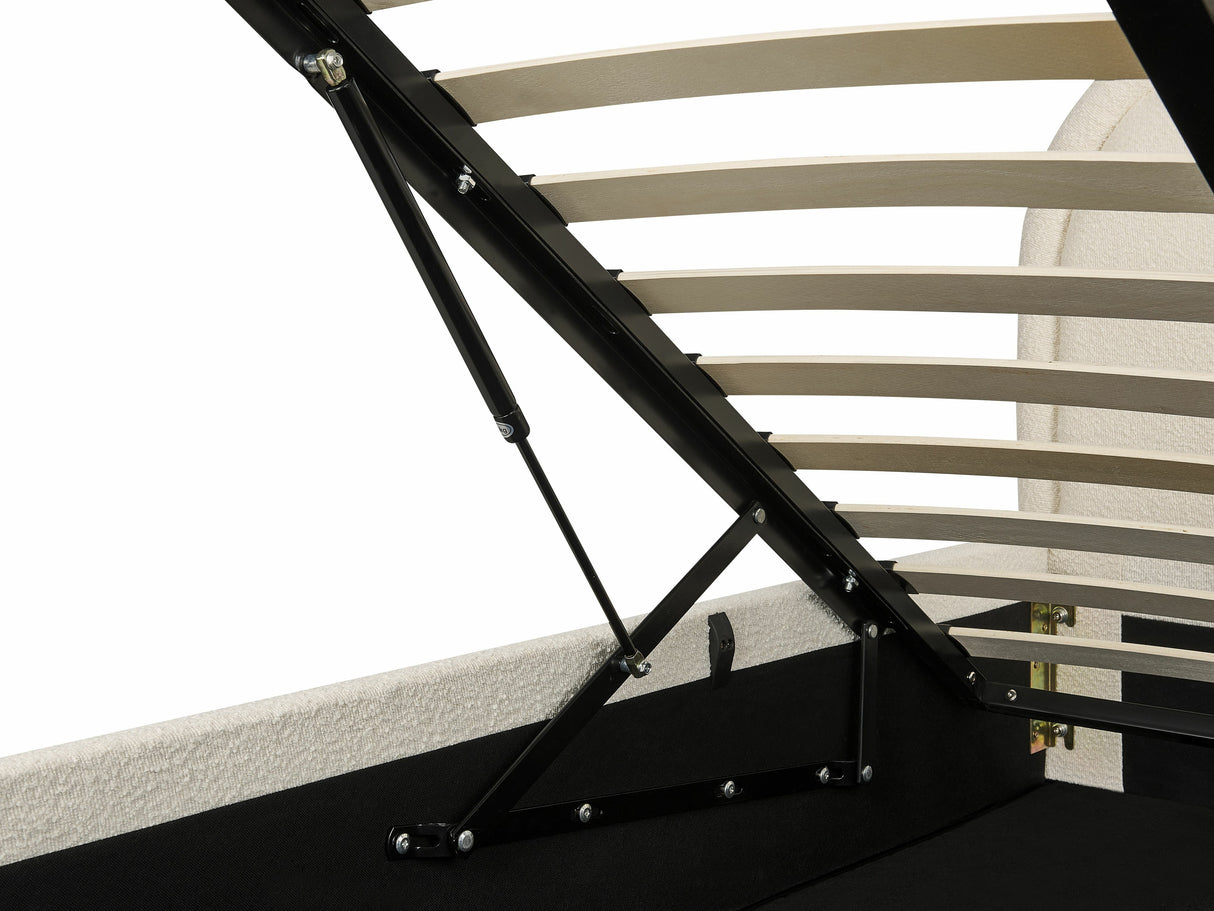 Gulta 550219 4089389