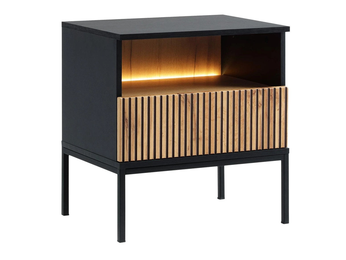 Naktsgaldiņš 606662 4198738