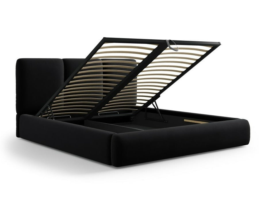 Gulta 593156 4212281