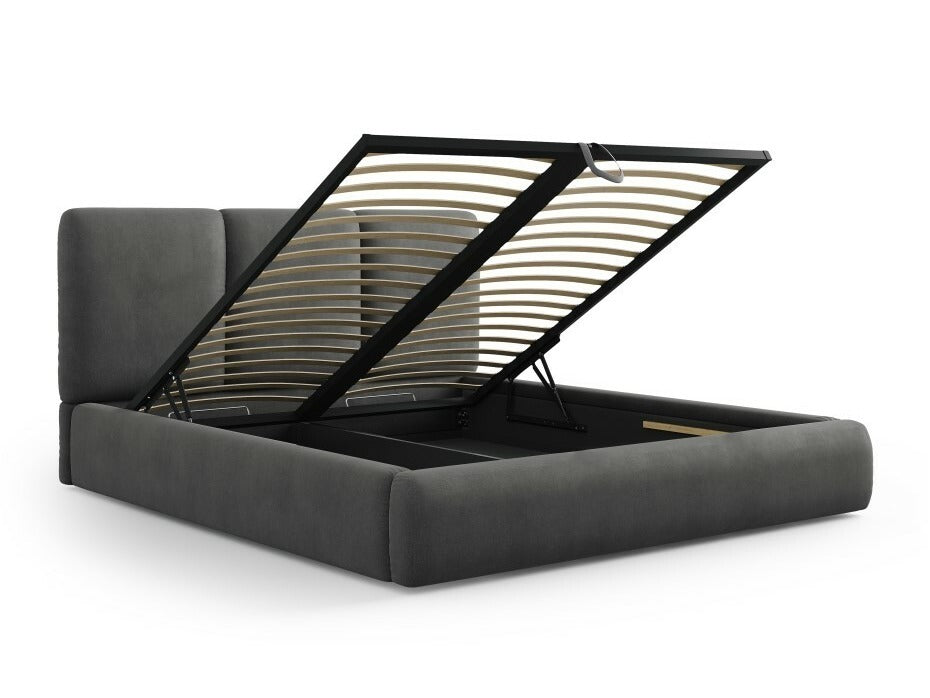 Gulta 593156 4212360