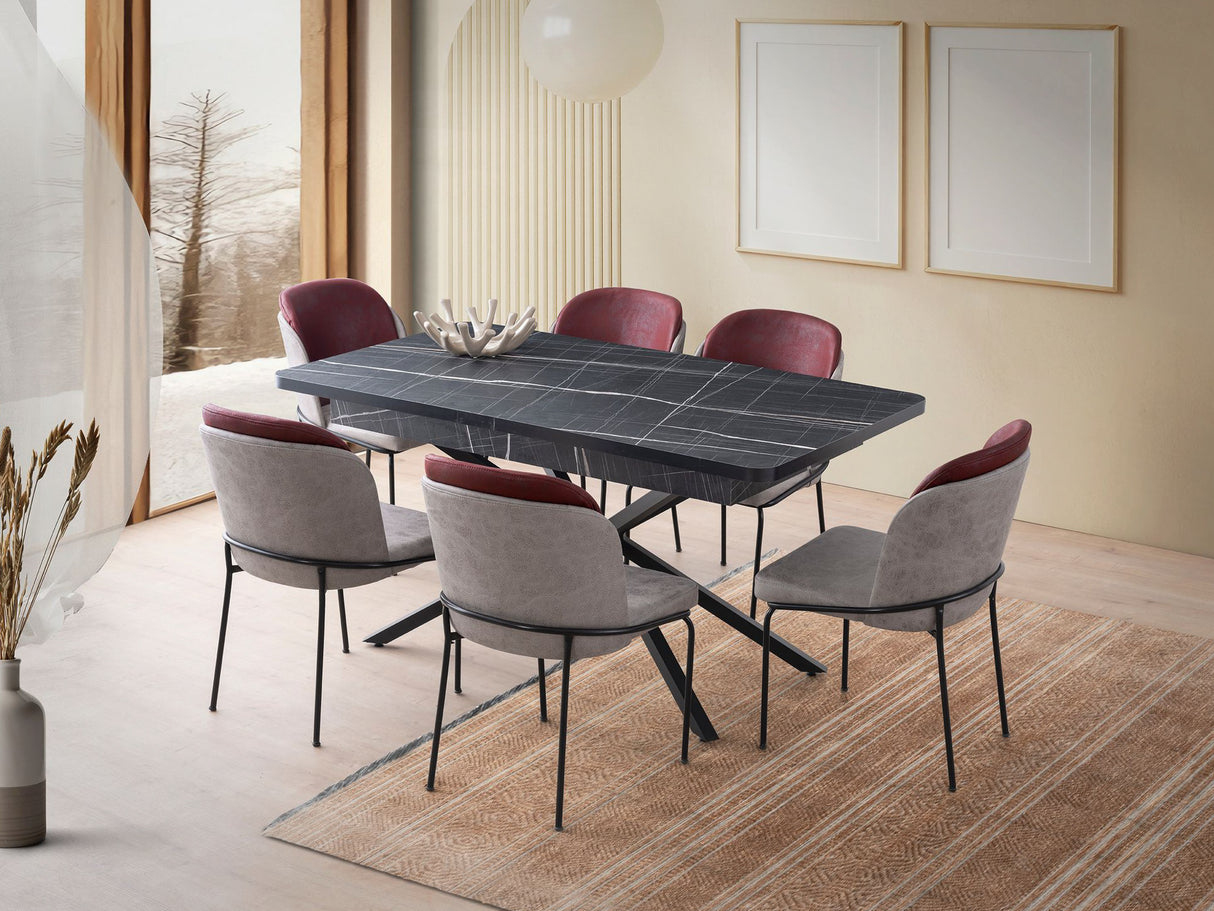 Galds 596408 4251937