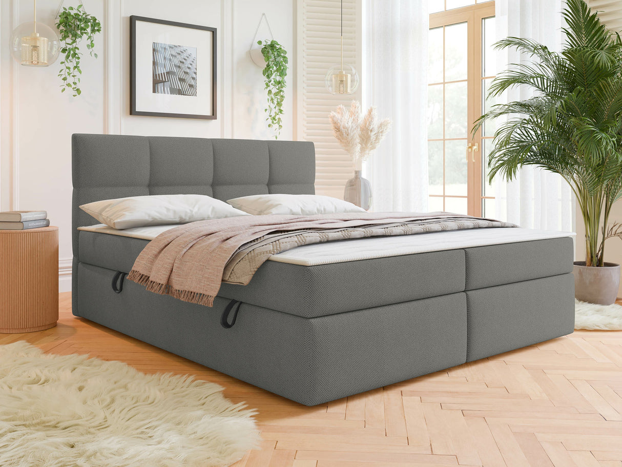 Kontinentālā gulta 541393 4266030