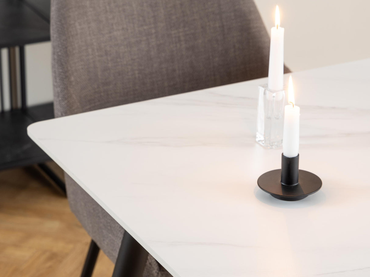 Galds 449352 4400556