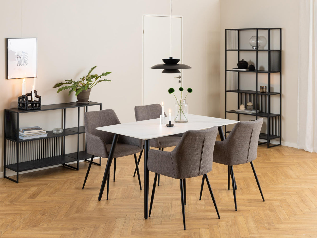 Galds 449352 4400559