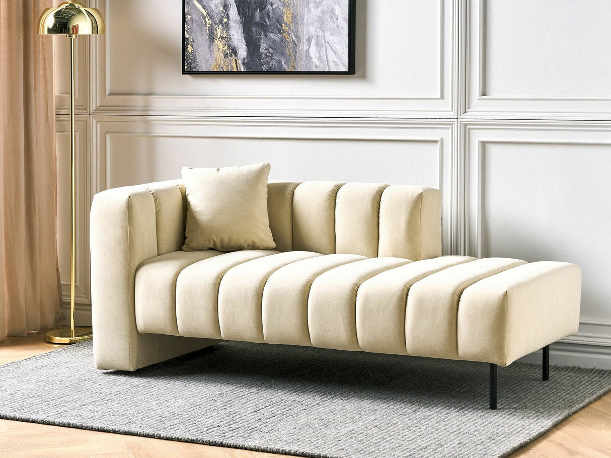 Kušete 529553 4422260