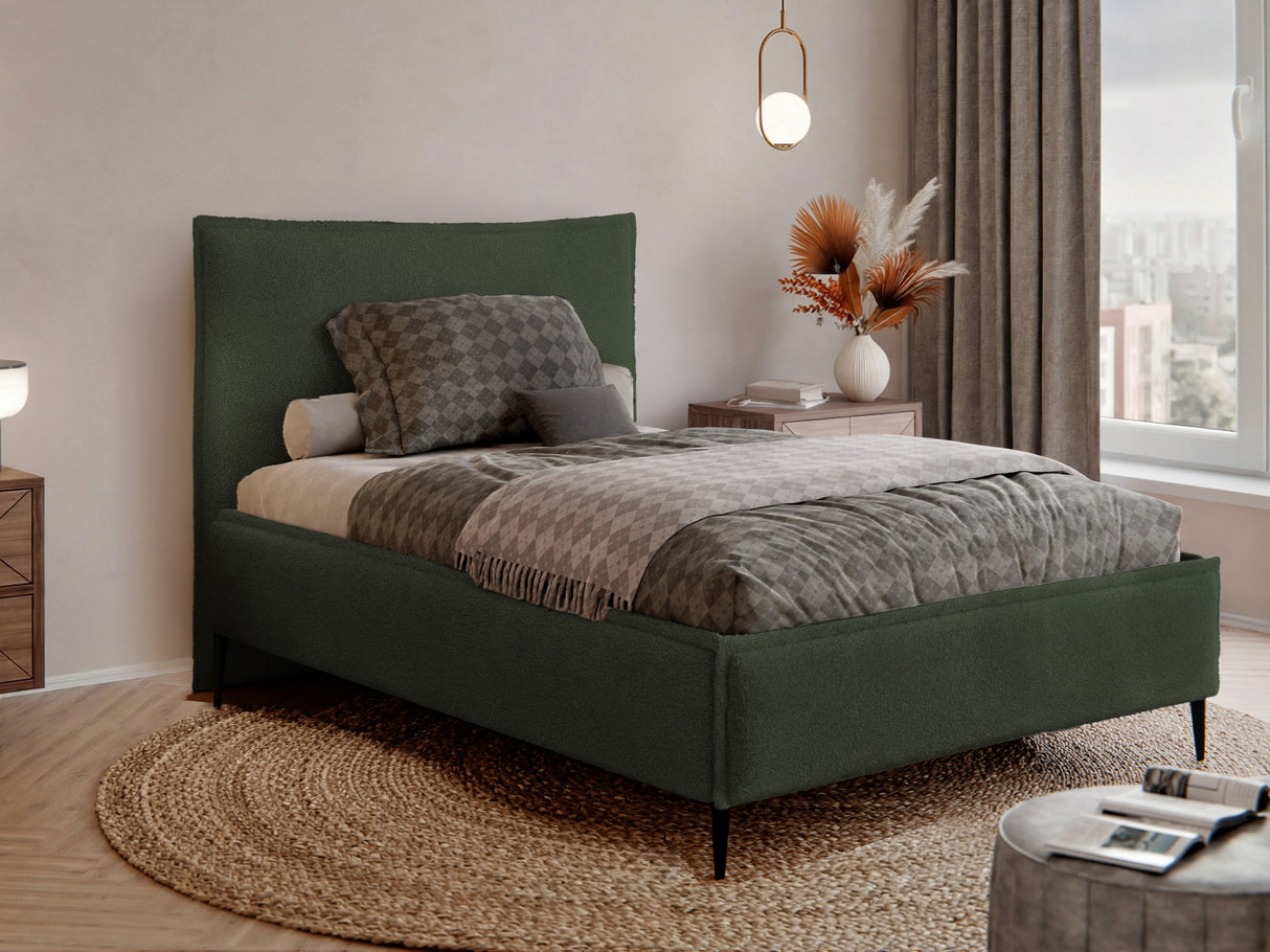 Gulta 632435 4483934