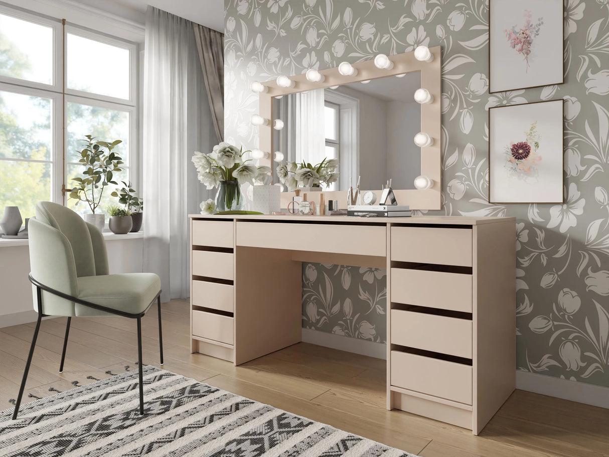 Rakstāmgalds 565107 4496395