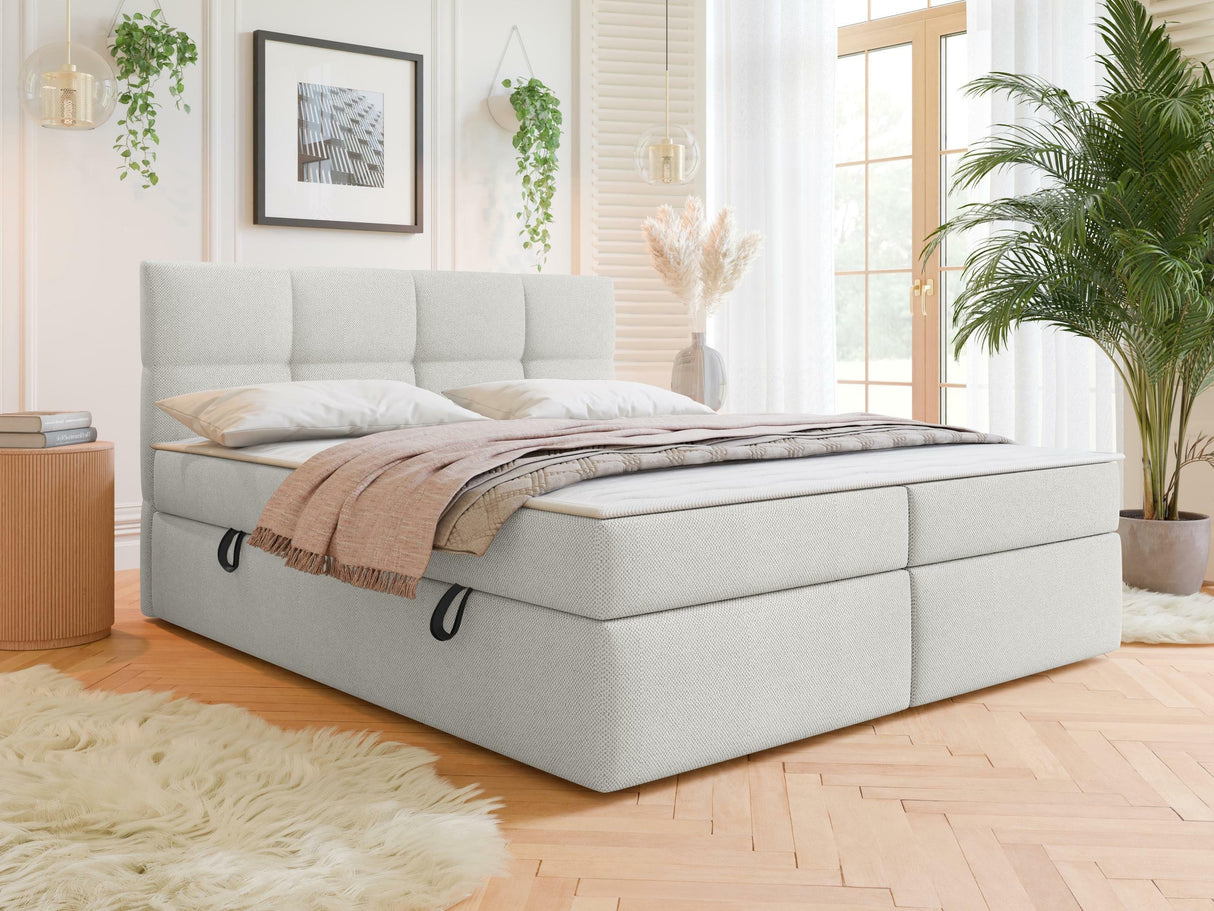 Kontinentālā gulta 541393 4515980