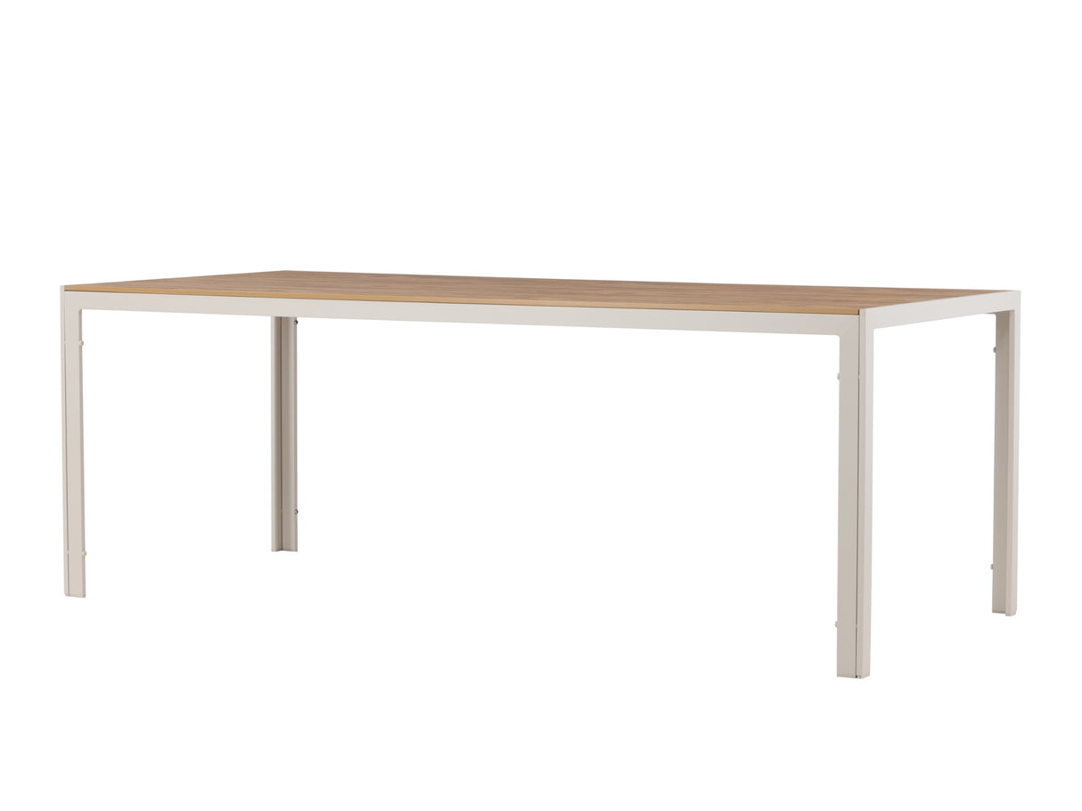 Galds un krēslu komplekts 642390