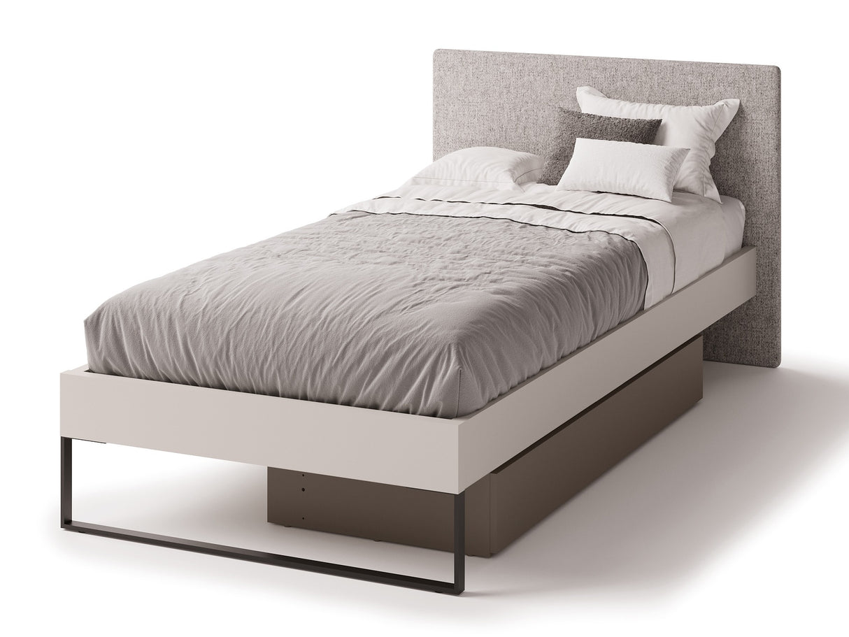 Gulta 559241 4615609