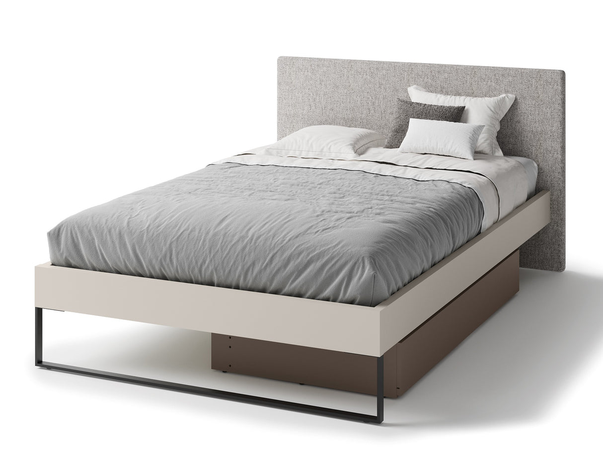 Gulta 559241 4615612