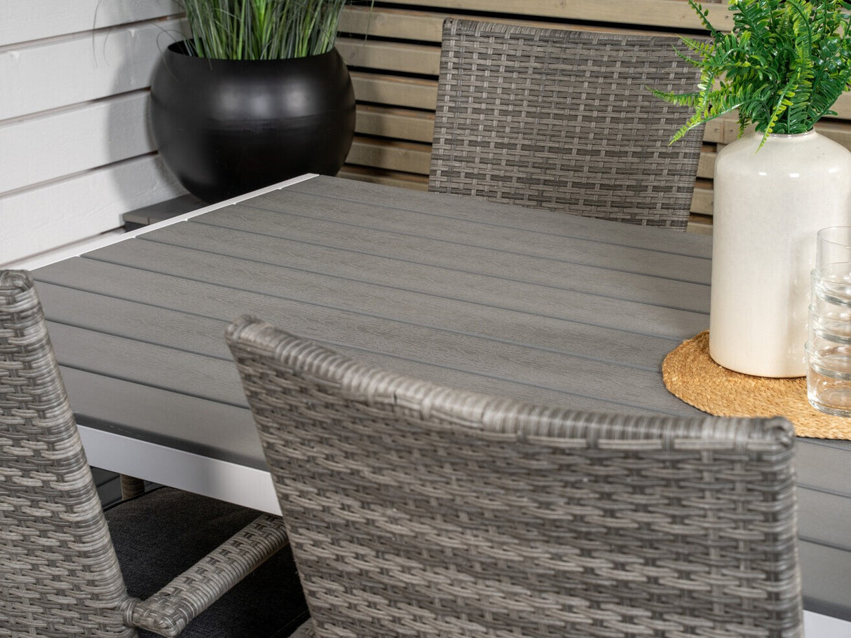 Galds un krēslu komplekts 413169