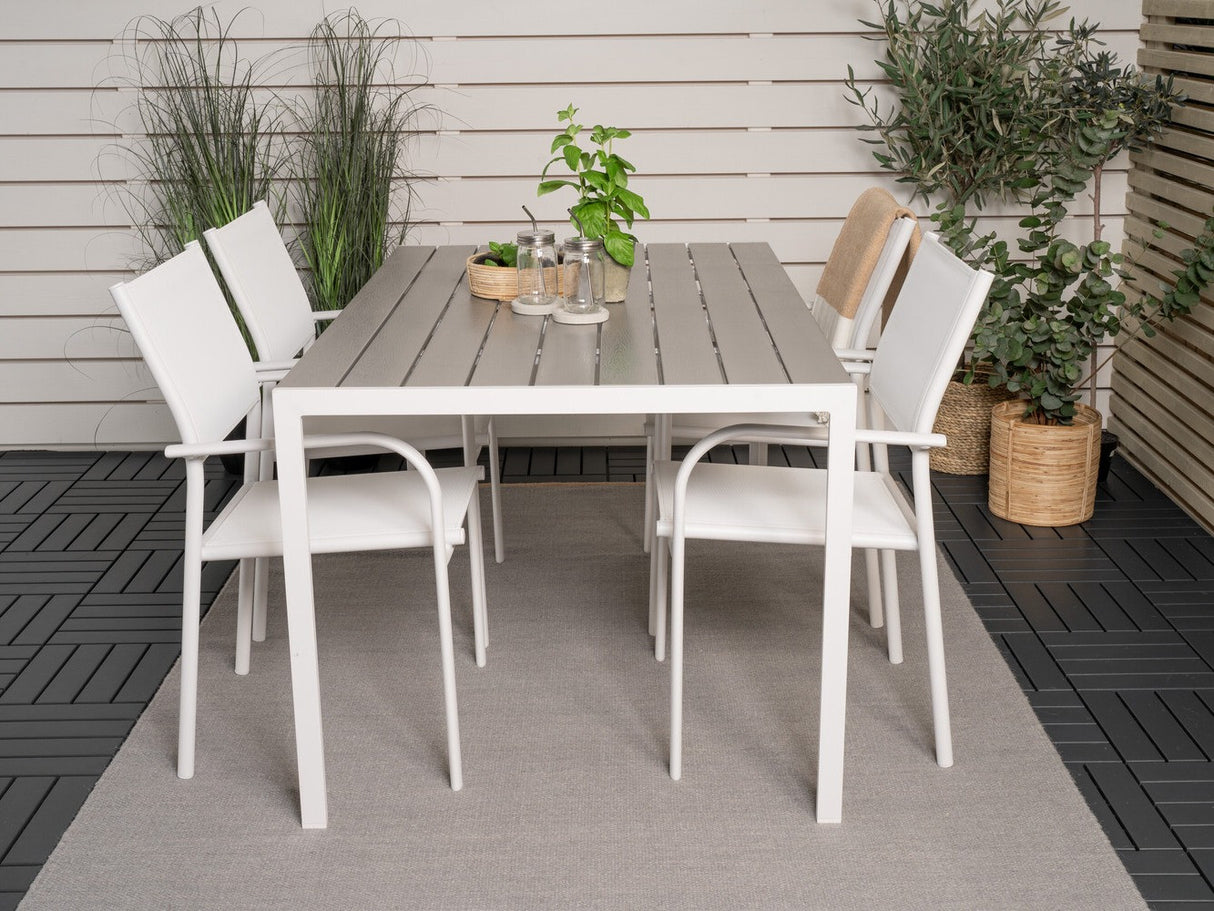 Galds un krēslu komplekts 412957