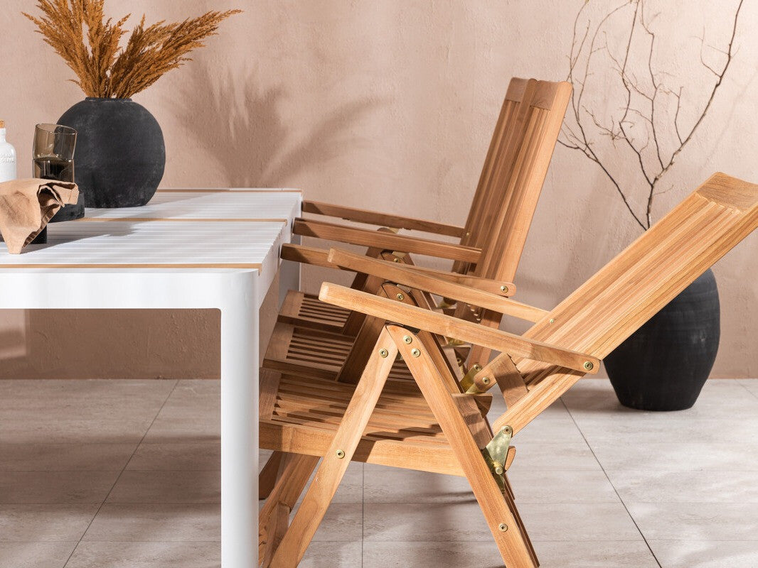 Galds un krēslu komplekts 495908